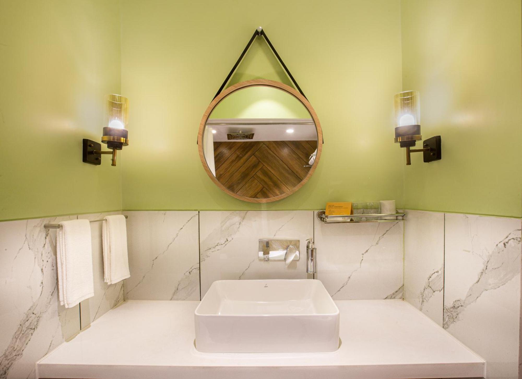 Bawa Regency Hotel Bombay
