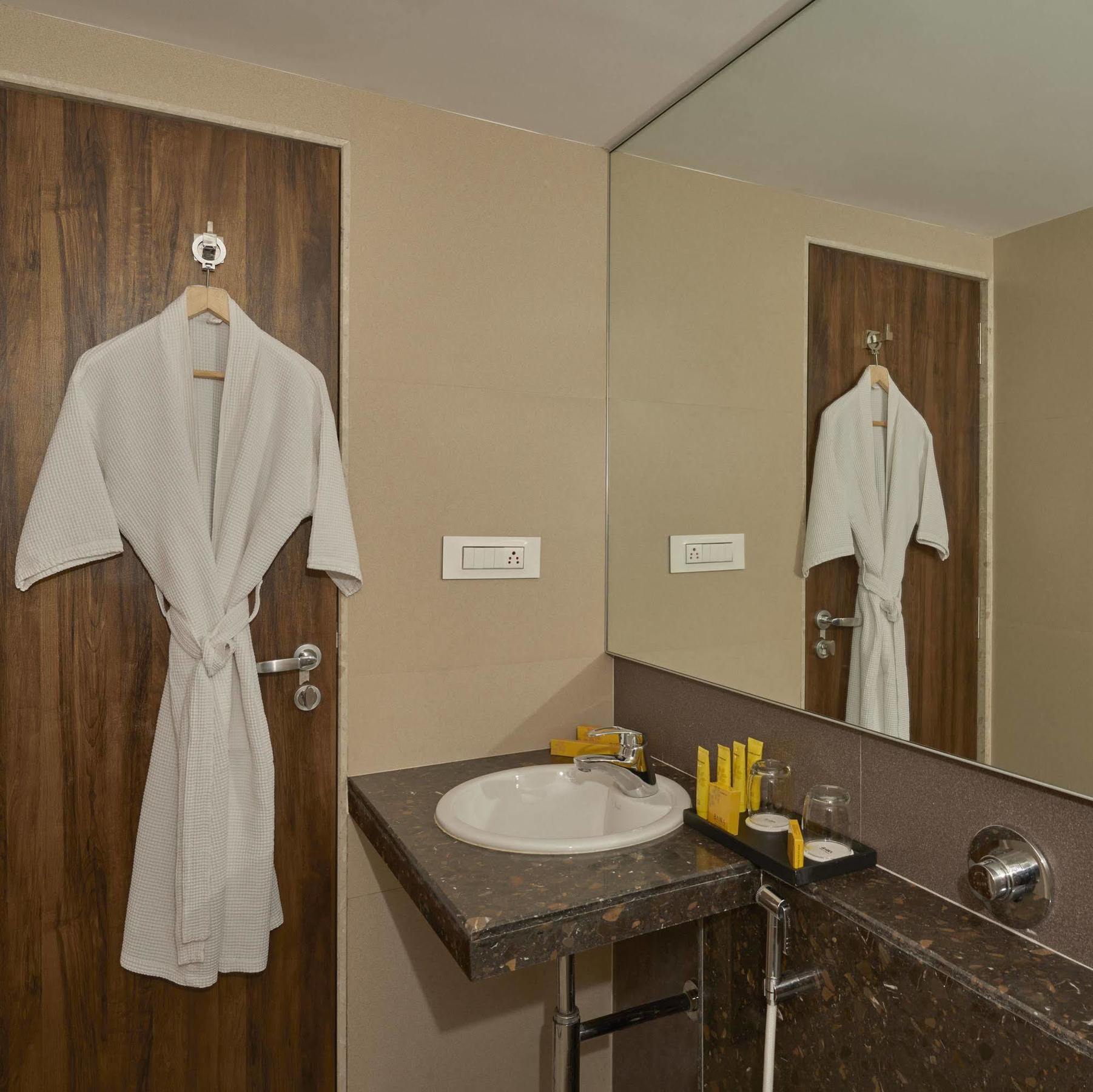 Bawa Regency Hotel Bombay